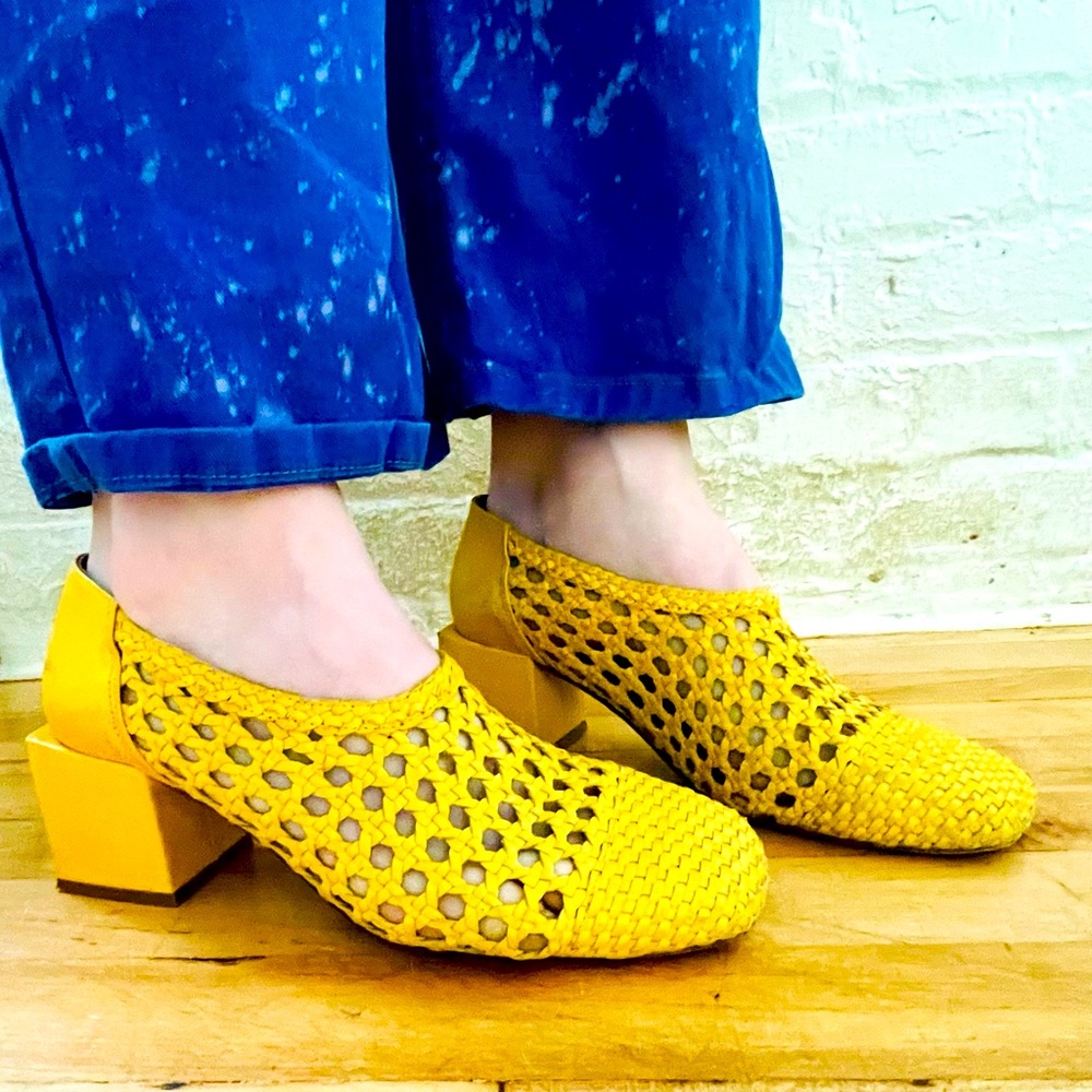 Stiu yellow heels, 7.5